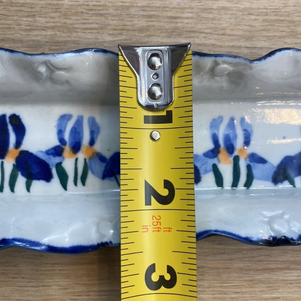 Mary Knightly |‎ Iris | Studio Pottery